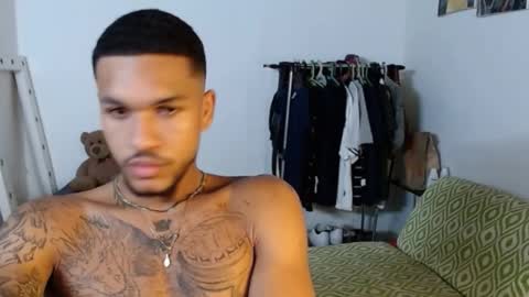 aron_7 online show from 22, 12, 2024