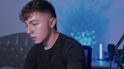 aron__cooper online show from 24, 2, 2025