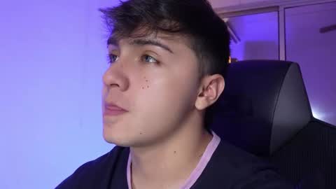 aron__cooper online show from 6, 11, 2025