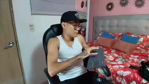 aron_big_big online show from 21, 10, 2025