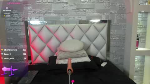 Snapshot of aron_bolt chatting on 8, 2, 2025 ARON BOLT online show from 8, 2, 2025