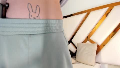 Aron cruz  online show from 1, 4, 2026