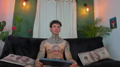 Snapshot of aron_ford chatting on 11, 6, 2026 Aron ford online show from 11, 6, 2026