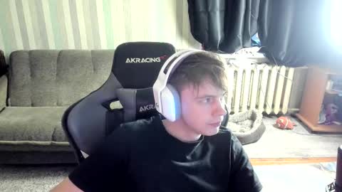 biggest penis  online show from 31, 10, 2025