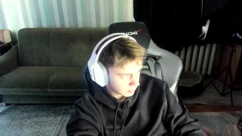 Snapshot of aron_neall chatting on 2, 2, 2026 biggest penis online show from 2, 2, 2026