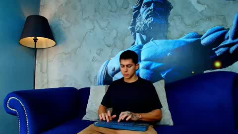 Snapshot of aron_pulse chatting on 13, 1, 2026 aron_pulse online show from 13, 1, 2026