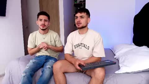 Aron Santoro online show from 8, 7, 2026