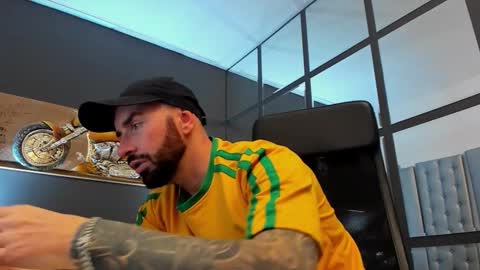 AronGrant online show from 15, 11, 2025