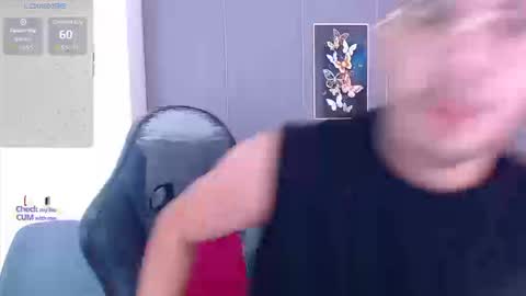 Snapshot of arontrey21_ chatting on 16, 9, 2025 Adrian online show from 16, 9, 2025