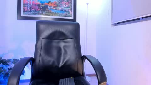 Snapshot of aroon_connor chatting on 31, 12, 2024   online show from 31, 12, 2024