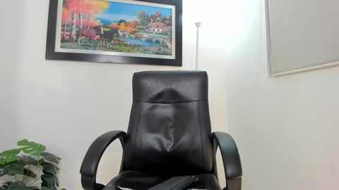 Snapshot of aroon_connor chatting on 5, 2, 2025   online show from 5, 2, 2025