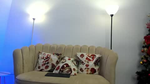   online show from 15, 12, 2025