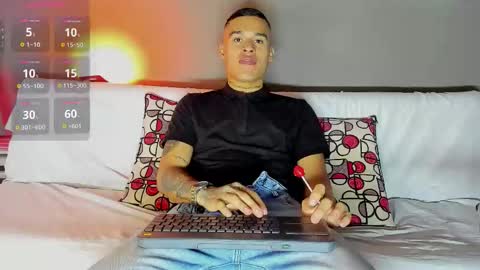 Snapshot of aroon_fit chatting on 1, 3, 2026 AROON HOT online show from 1, 3, 2026