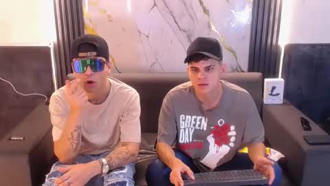 Aroon   online show from 14, 4, 2026