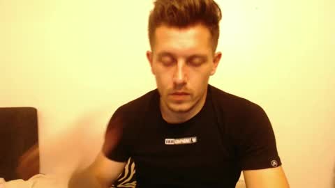 arromwilliam90 online show from 8, 12, 2024