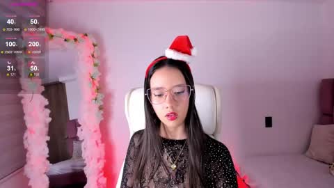 Snapshot of artbelia chatting on 30, 12, 2024 Lia Rose online show from 30, 12, 2024
