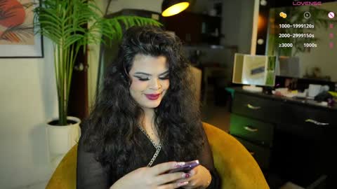 Chloe  online show from 16, 12, 2024