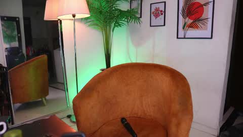 Chloe  online show from 12, 2, 2025