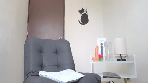 Snapshot of arteemiis chatting on 17, 10, 2025 online show from 17, 10, 2025