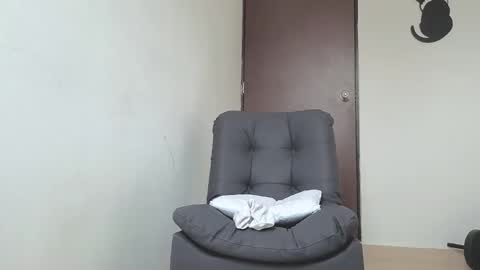 Snapshot of arteemiis chatting on 24, 11, 2025 online show from 24, 11, 2025