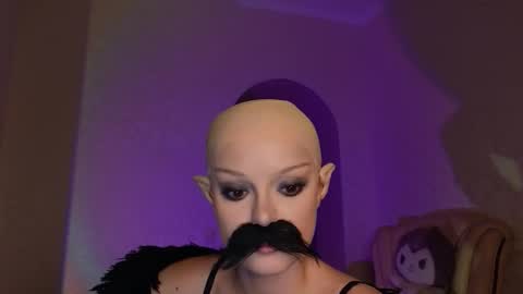 Snapshot of artemisa_meows chatting on 31, 10, 2025 SEE U THURSDAY online show from 31, 10, 2025