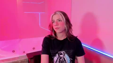 Snapshot of artemisablake chatting on 19, 12, 2024 artemisablake online show from 19, 12, 2024