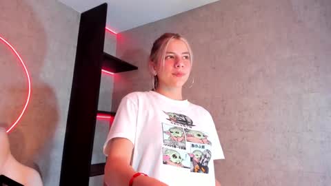 Snapshot of artemisablake chatting on 6, 1, 2025 artemisablake online show from 6, 1, 2025