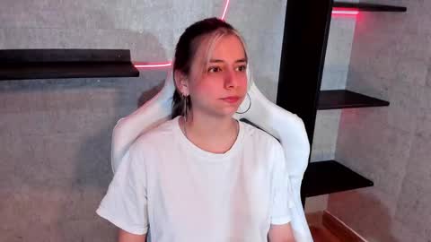 Snapshot of artemisablake chatting on 9, 1, 2025 artemisablake online show from 9, 1, 2025
