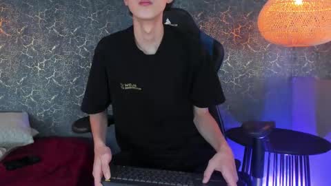 arthurcox_ online show from 21, 11, 2025