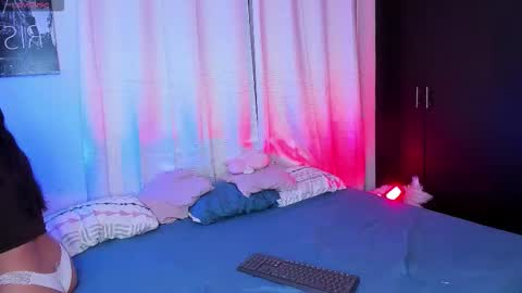 Ariana and Kelsieh online show from 26, 3, 2026