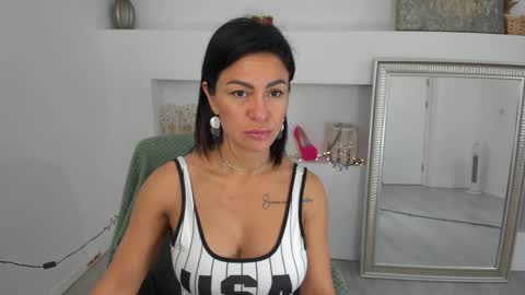 Snapshot of arya_lexa chatting on 11, 10, 2025 Arya online show from 11, 10, 2025