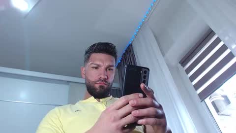 AryanAian1 online show from 4, 11, 2025