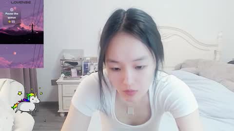 Lily online show from 10, 3, 2026