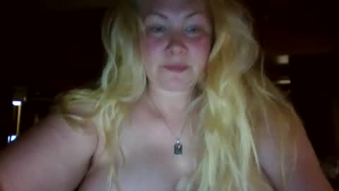 ash0ley online show from 27, 5, 2026