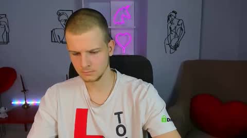 ash_raven_ online show from 22, 9, 2025