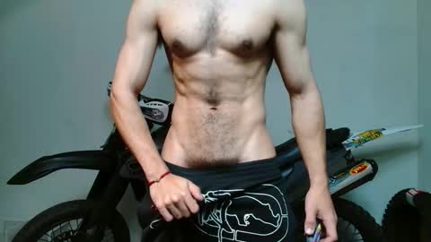 Snapshot of ash_wingrant chatting on 13, 10, 2025 ash_wingrant online show from 13, 10, 2025