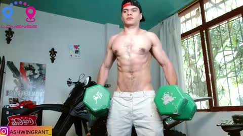 Snapshot of ash_wingrant chatting on 13, 5, 2026 ash_wingrant online show from 13, 5, 2026