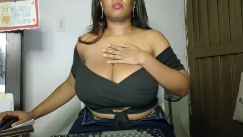 ashanty_1012 online show from 11, 4, 2026