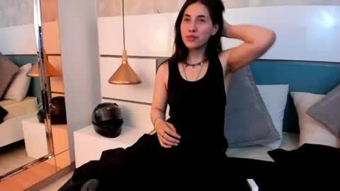 Ashkoreh online show from 2, 6, 2026