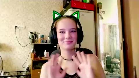 Snapshot of ashleenishimura chatting on 7, 8, 2026 Aust online show from 7, 8, 2026