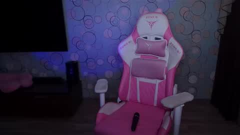   Yasmina   online show from 5, 3, 2026