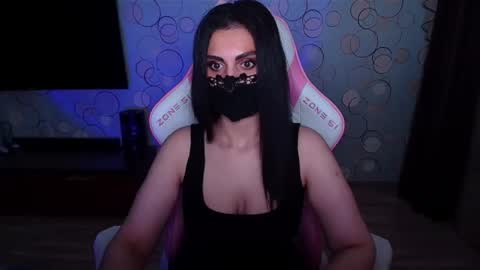   Yasmina   online show from 20, 5, 2026