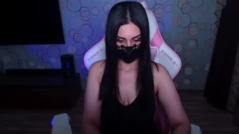   Yasmina   online show from 17, 7, 2026
