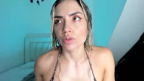 ashley_blair online show from 2, 1, 2025