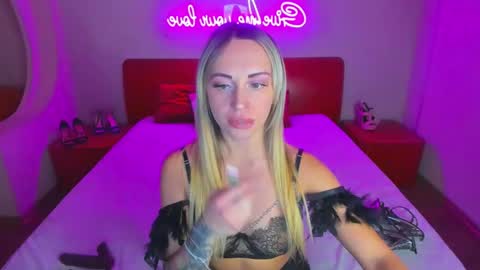 Snapshot of ashley_crashly chatting on 18, 12, 2024 Alina online show from 18, 12, 2024