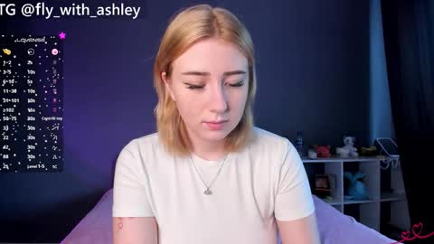 Snapshot of ashley_fly chatting on 15, 9, 2025 ashley_fly online show from 15, 9, 2025