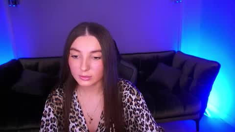 ashleybaee online show from 6, 11, 2025