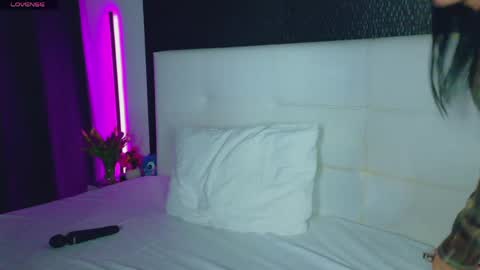 AshleyEtthen online show from 16, 4, 2026