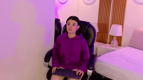 Snapshot of ashleyginger_ chatting on 16, 10, 2025 Ashley online show from 16, 10, 2025