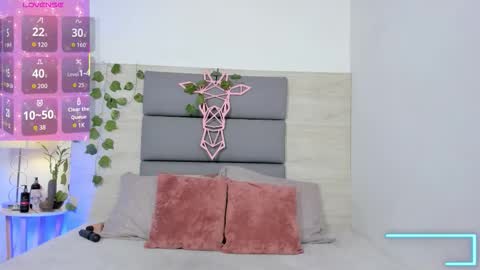 Snapshot of ashleyhiil2 chatting on 11, 11, 2025 AshleyHill online show from 11, 11, 2025